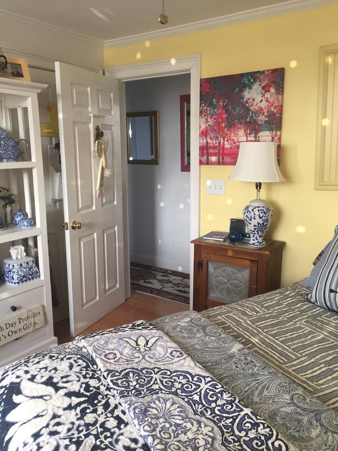 38 Oak Bluff Circle *